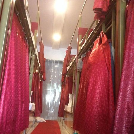 Dream Dormitory Mumbai Exterior foto